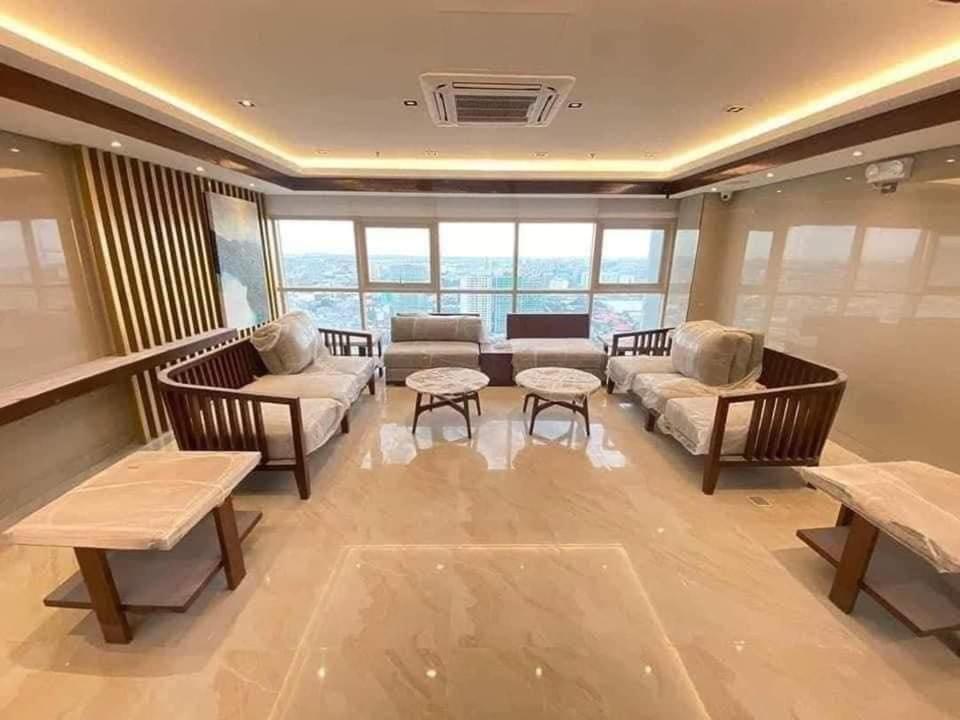 Coast Stay By J 40Th Floor Penthouse Manille Extérieur photo
